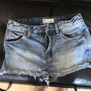 Free people high rise jean shorts size 26